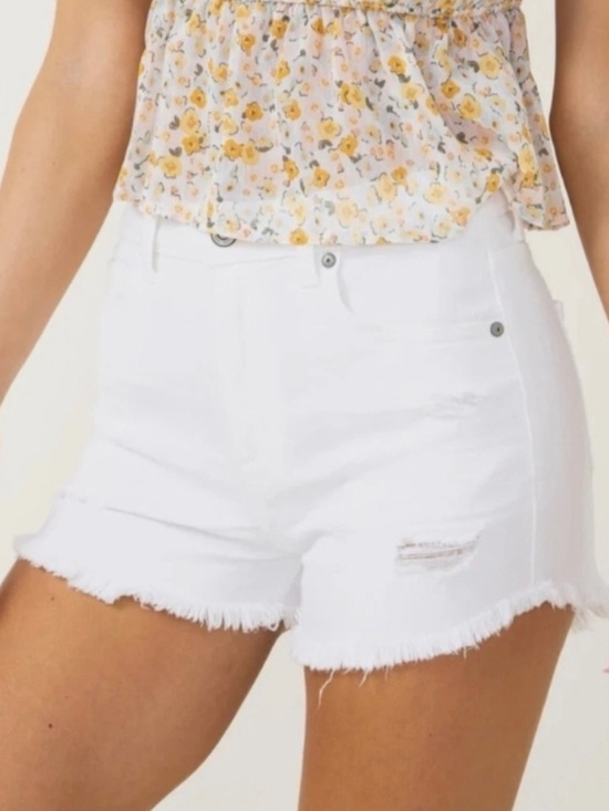 eunina Pants - eunina NWT! White High-Rise Frayed Hem Denim Shorts